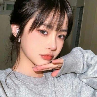女机械人